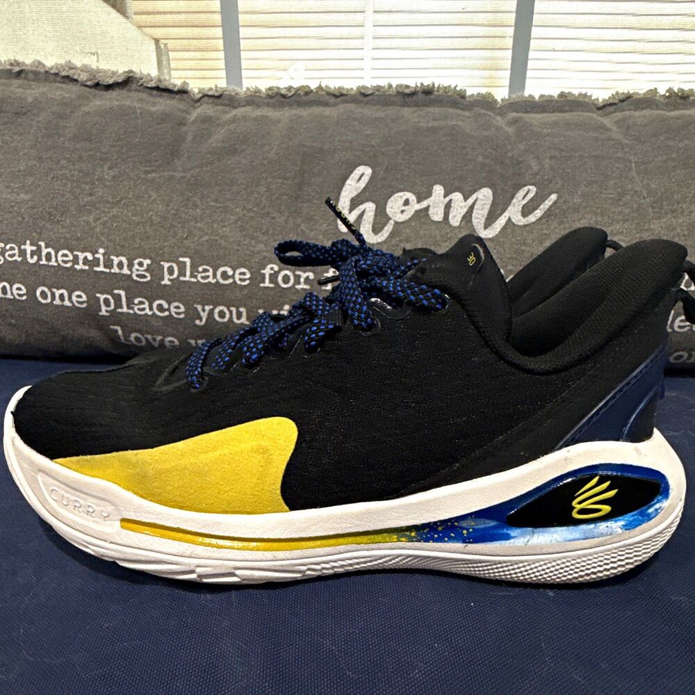 Under Armour Curry Youth Unisex Basketball Shoes Black US Size 4Y